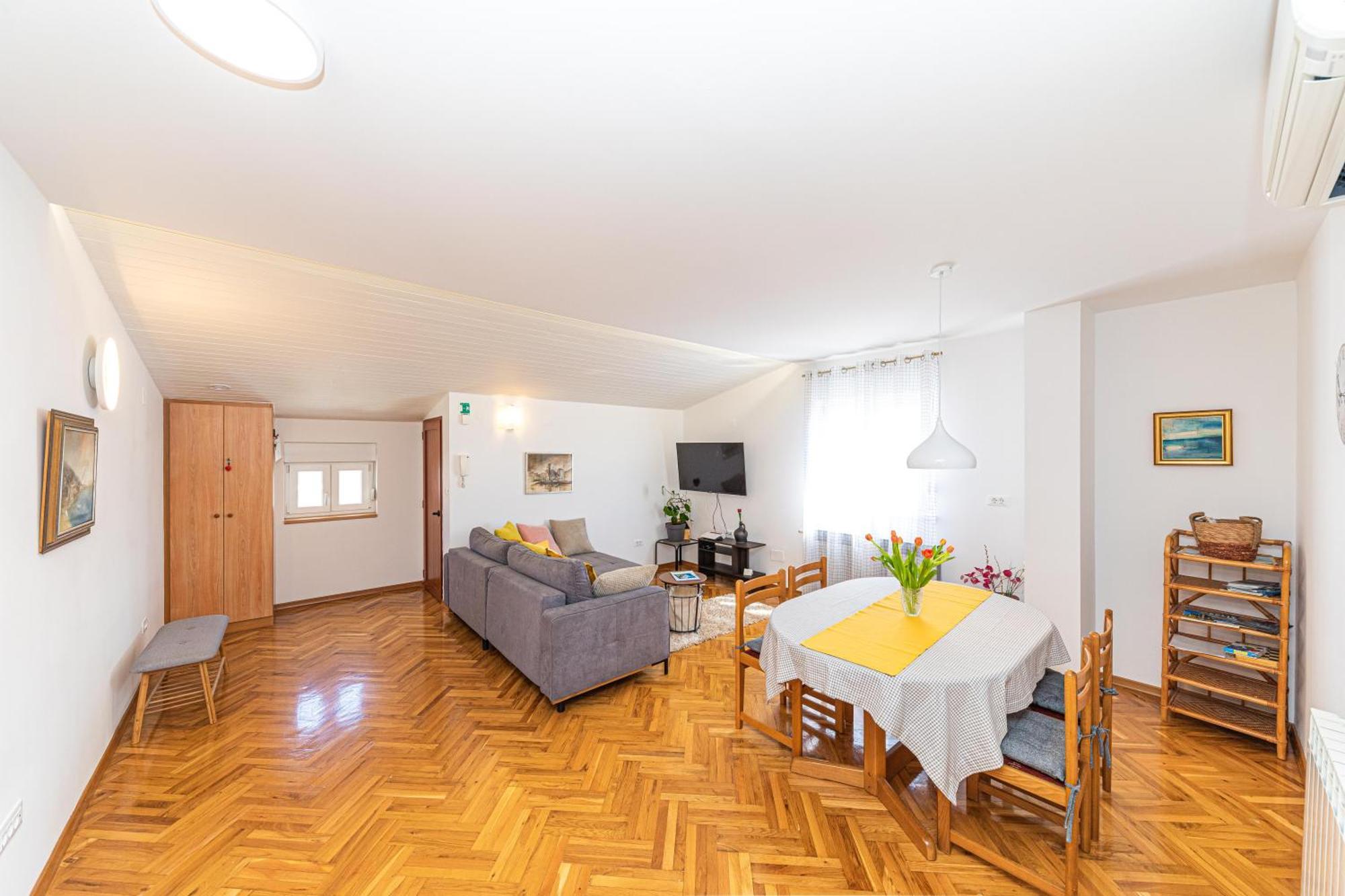 Apartments Iskra Stobreč Eksteriør bilde