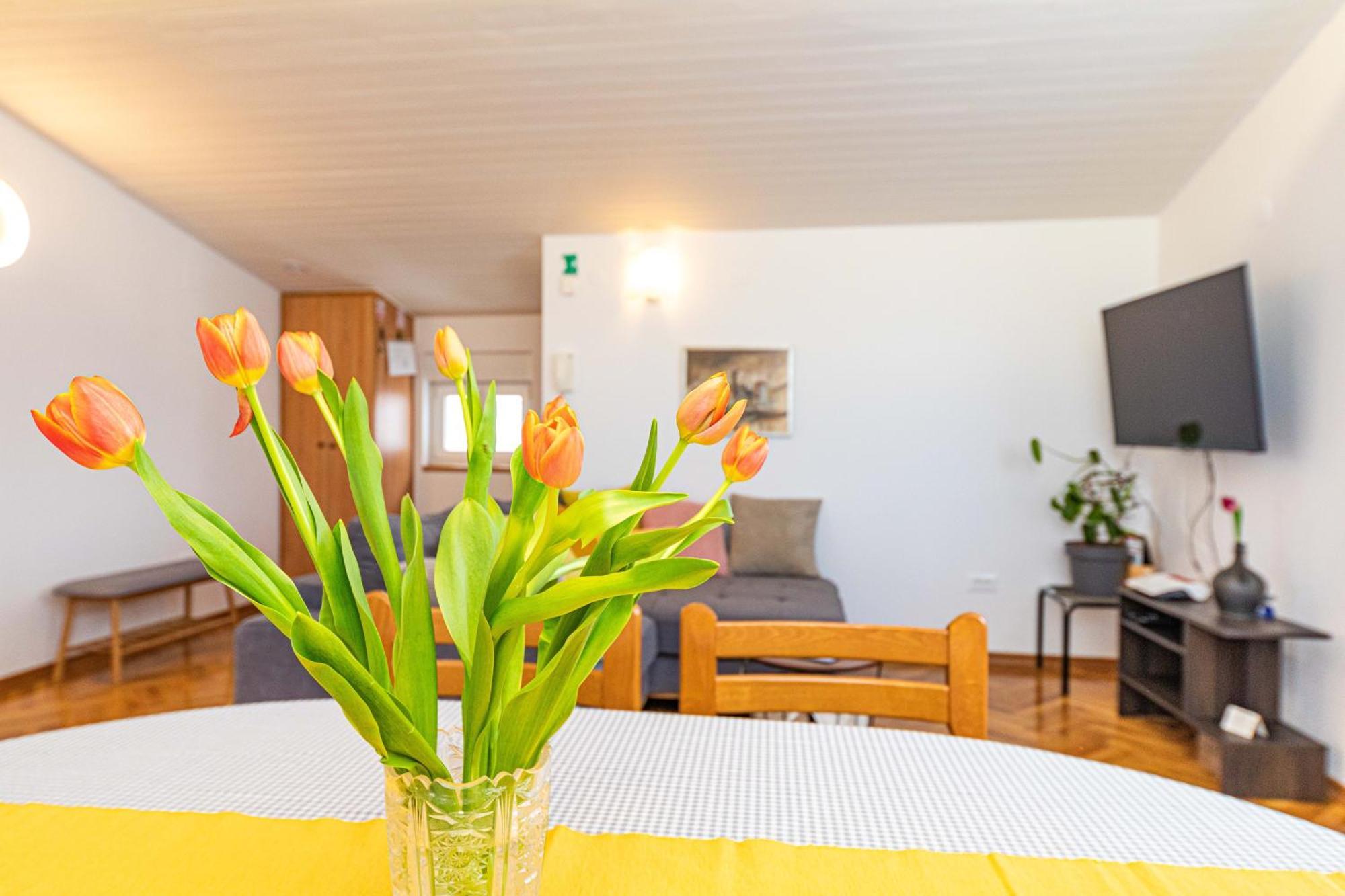 Apartments Iskra Stobreč Eksteriør bilde