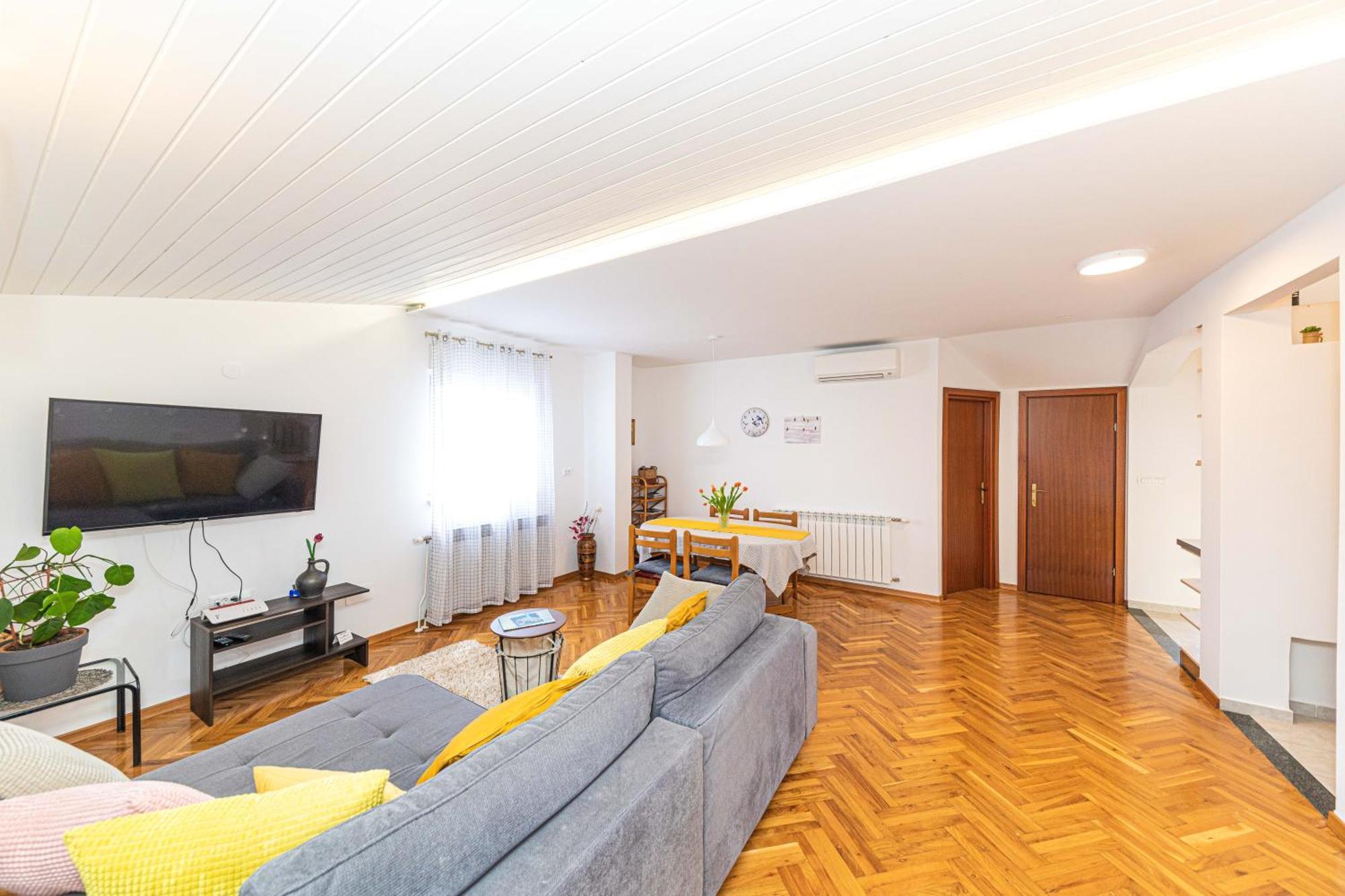 Apartments Iskra Stobreč Eksteriør bilde