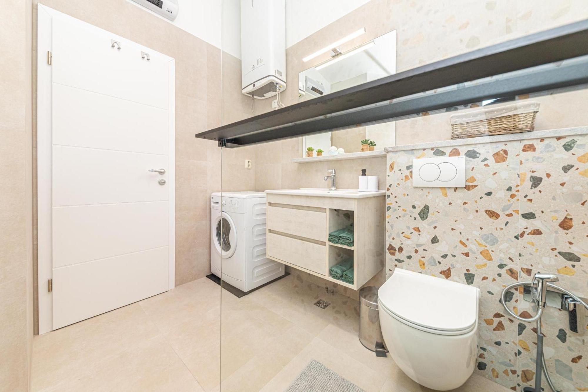 Apartments Iskra Stobreč Eksteriør bilde